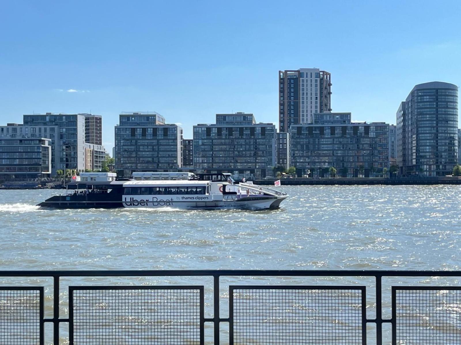 Riverside 1bd Near Canary Wharf Apartamento Londres