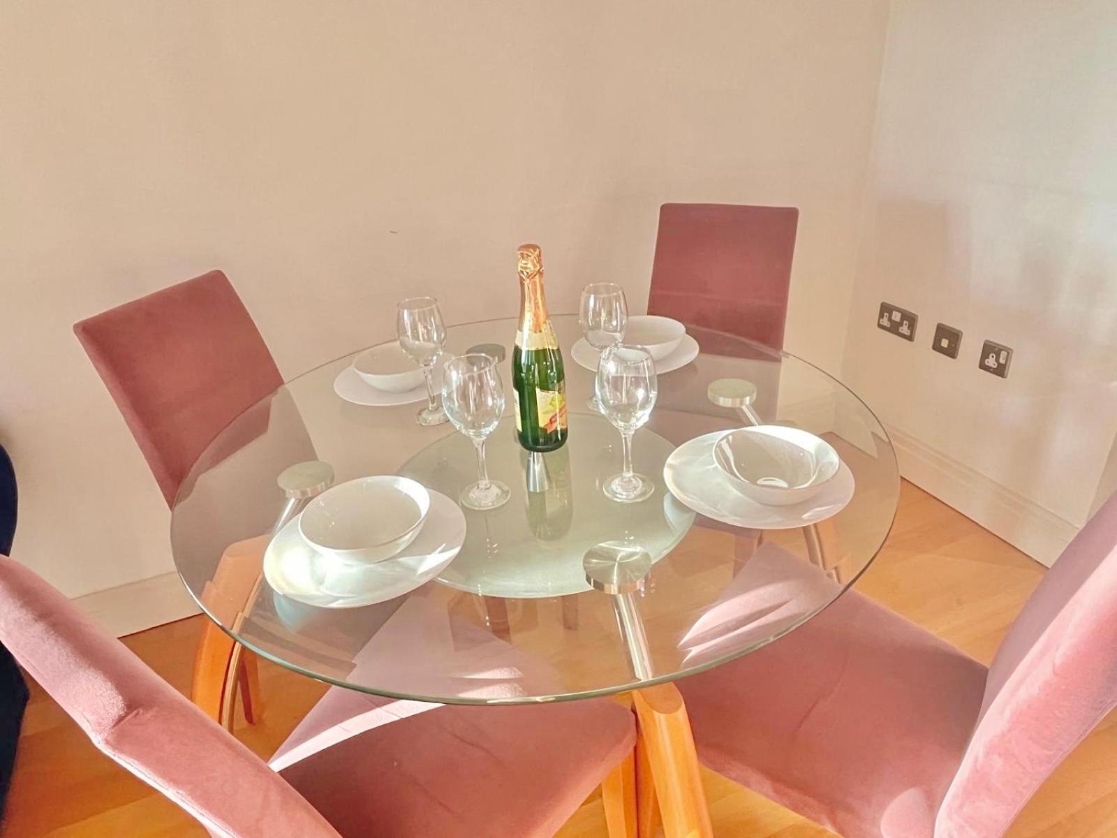 Riverside 1bd Near Canary Wharf Apartamento *